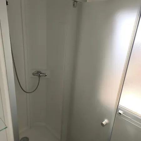 Mobil Rocky مكان تخييم Sérignan